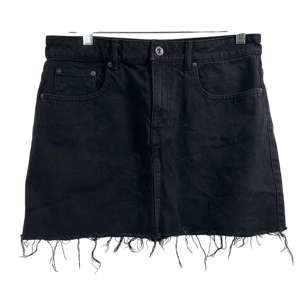 Zara TRF Black Denim Mini Skirt Raw Hem Frayed Distressed Size Large